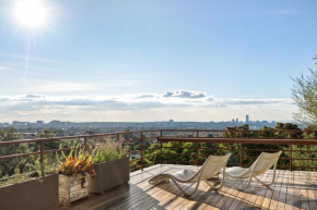 Luxury living, stellar views, total gem